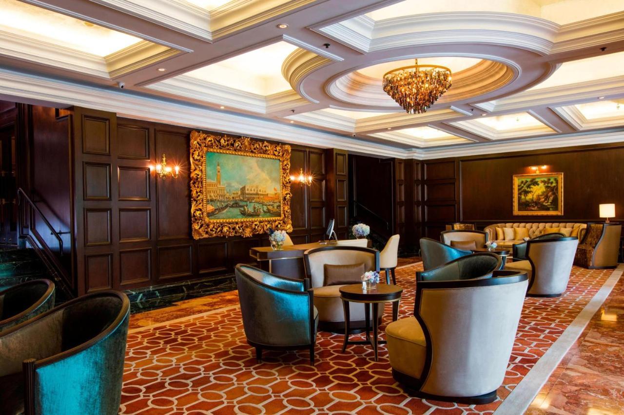 Hotel The Ritz-Carlton, Kuala Lumpur Exterior foto The lobby of the hotel