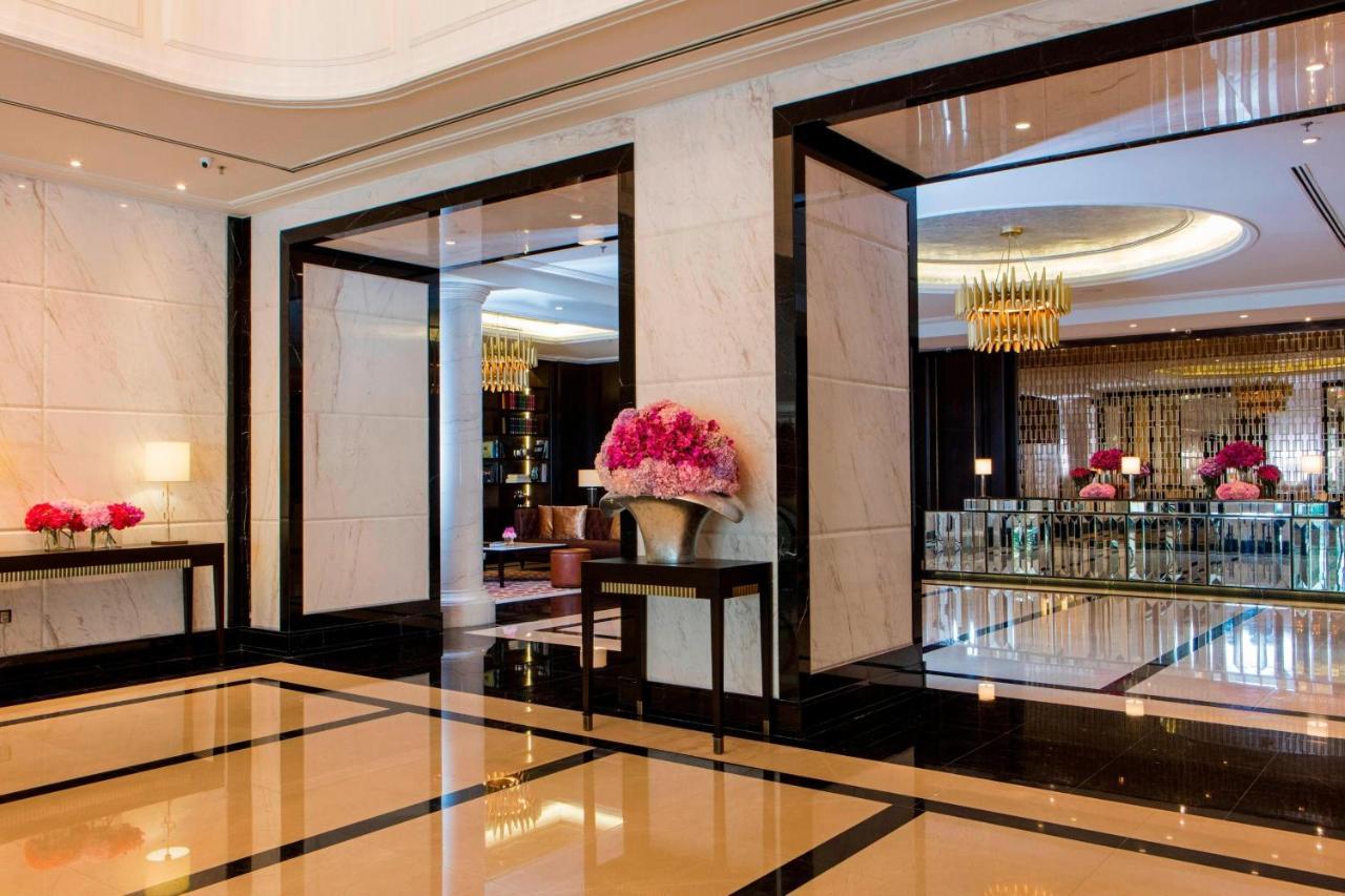 Hotel The Ritz-Carlton, Kuala Lumpur Exterior foto The lobby of the hotel